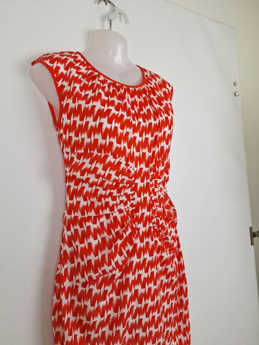 Second-Hand - Country Road Pomegranate Cinched Front Midi Dress Size 4 - SwapUp