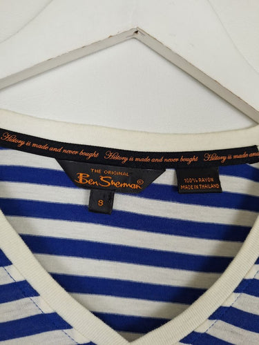 Second-Hand - Ben Sherman Relaxed Blue Stripe V Neck T-shirt Size S - SwapUp