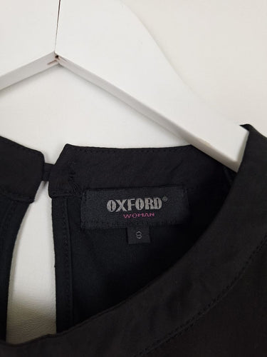 Second-Hand - Oxford Boxy Fit Essential Black Top Size 8 - SwapUp