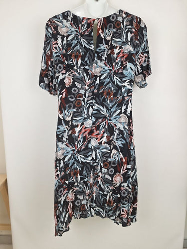 Second-Hand - Blue Illusion Breezy Bush Life Midi Dress Size 20 - SwapUp