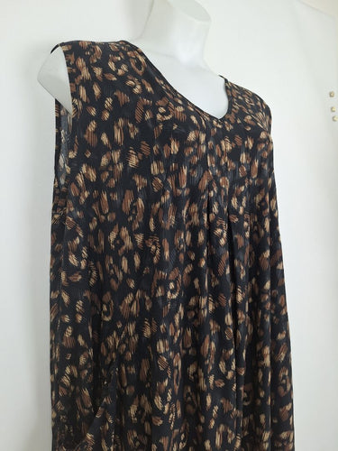 Second-Hand - Taking Shape Abstract Brown and Black Tunic Dress Size 22 - SwapUp