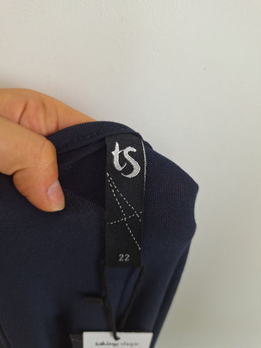 Second-Hand - Taking Shape Navy Luxe Tiered Jersey Dress Size 22 - SwapUp
