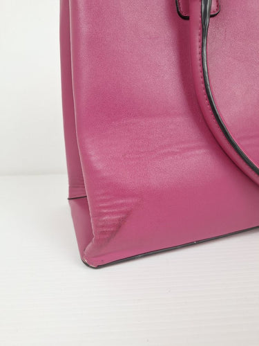 Second-Hand - Laura Jones Berry Pink Hinge Hardware Handbag - SwapUp