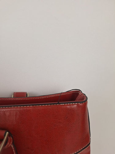 Second-Hand - Laura Jones Rectangular Red Patent Oversized Bag - SwapUp