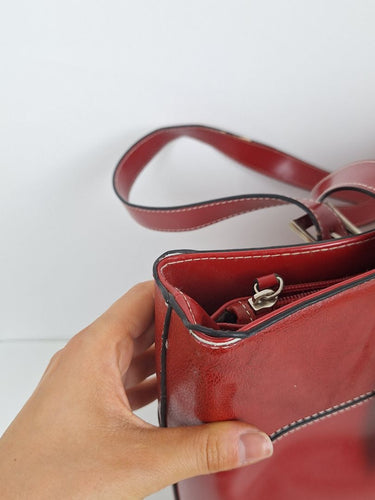 Second-Hand - Laura Jones Rectangular Red Patent Oversized Bag - SwapUp