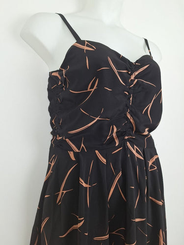 Second-Hand - Thurley Wispy Silk Ruched Bodice Dress Size 14 - SwapUp