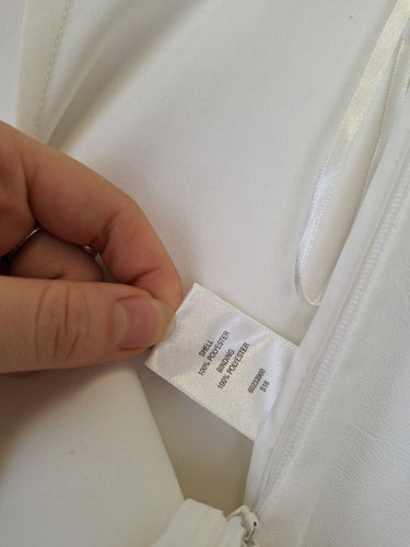 Second-Hand - Witchery White Pearl Tailored Culottes Size 12 - SwapUp