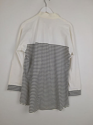 Second-Hand - Aday Stretchy Stripe Button-up Shirt Size M - SwapUp