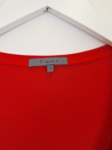 Second-Hand - Tani Crimson Scooped Soft T-shirt Size 14 - SwapUp