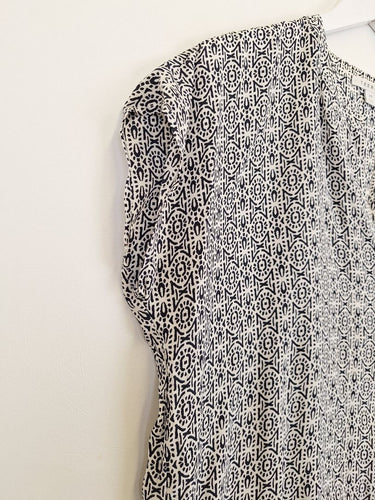 Second-Hand - Trenery Timeless Navy Print Silk Top Size XS - SwapUp