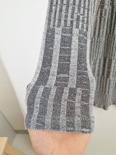 Second-Hand - Metalicus Trans Seasonal Long Grid Cardigan Size S - SwapUp