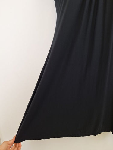 Second-Hand - Tani Soft Midnight Blue Jersey Dress Size 12 - SwapUp