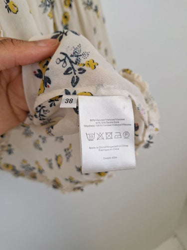Second-Hand - Baum und Pferdgarten Sheer Frilly Crepe Blouse Size M - SwapUp