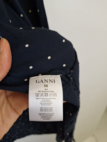 Second-Hand - Ganni Midnight Blue Polka Flowy Cape Size S - SwapUp