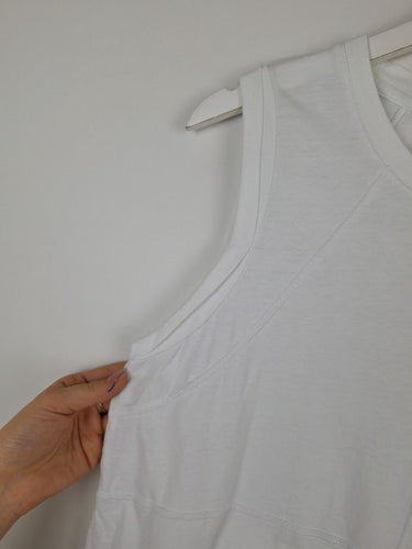 Second-Hand - Seed Panelled Light Weight Sleeveless T-shirt Size S - SwapUp