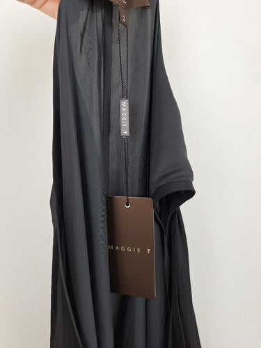 Second-Hand - Maggie T Minimal Ink Maxi Dress Size L - SwapUp