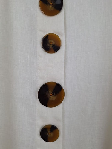 Second-Hand - Taking Shape Crisp Linen Funky Button Blouse Size 22 - SwapUp