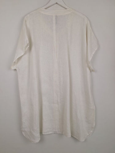 Second-Hand - Taking Shape Crisp Linen Funky Button Blouse Size 22 - SwapUp