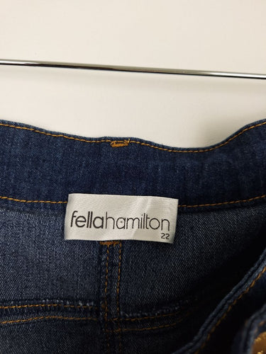 Second-Hand - Fella Hamilton Classic Indigo Denim Skirt Size 22 - SwapUp
