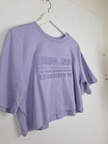Second-Hand - Lorna Jane Lilac Essentials Cropped Athletic T-shirt Size S - SwapUp
