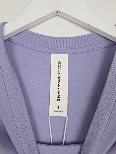 Second-Hand - Lorna Jane Lilac Essentials Cropped Athletic T-shirt Size S - SwapUp