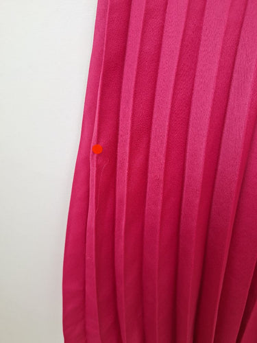 Second-Hand - Decjuba Hibiscus Pink Pleated Midi Skirt Size 10 - SwapUp