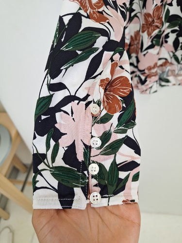 Second-Hand - Trenery Floral Overlay Contrast Stitching Blouse Size XXL - SwapUp