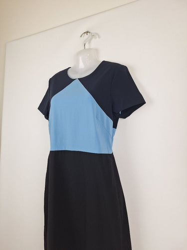 Second-Hand - Diane von Furstenberg Classic Blue ColourblockWool Office Dress Size 12 - SwapUp