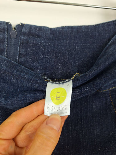 Second-Hand - Essaye Classic Straight-Leg Indigo Jeans Size S - SwapUp