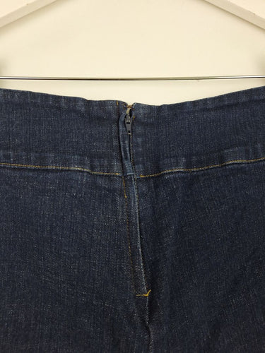 Second-Hand - Essaye Classic Straight-Leg Indigo Jeans Size S - SwapUp