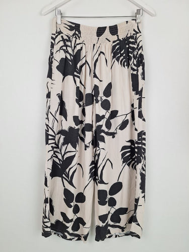 Second-Hand - Yours Truly Palm Wide-Leg Loose Pants Size 8 - SwapUp