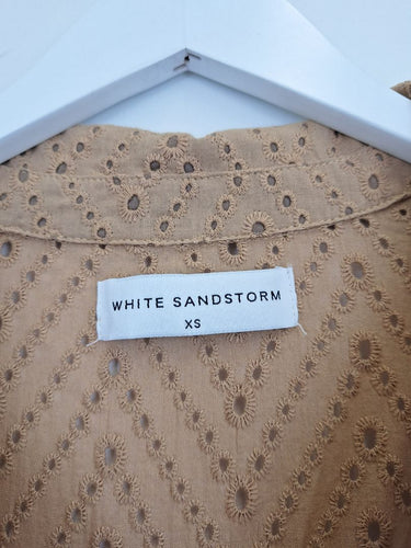 Second-Hand - White Sandstorm Caramel Broderie Open Neck Shirt Size XS - SwapUp