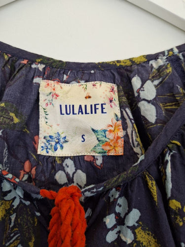 Second-Hand - Lulalife Navy Bohemian Floral Top Size S - SwapUp