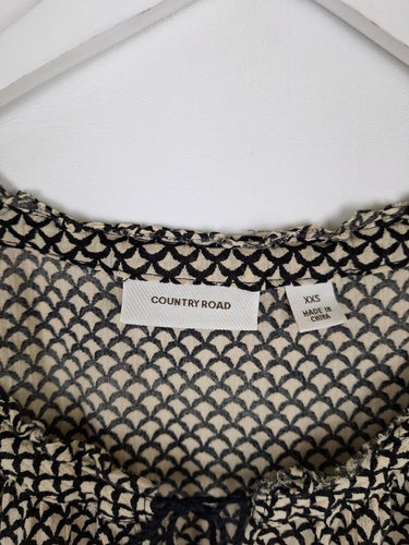 Second-Hand - Country Road Casual Tied Repeating Pattern Top Size XXS - SwapUp