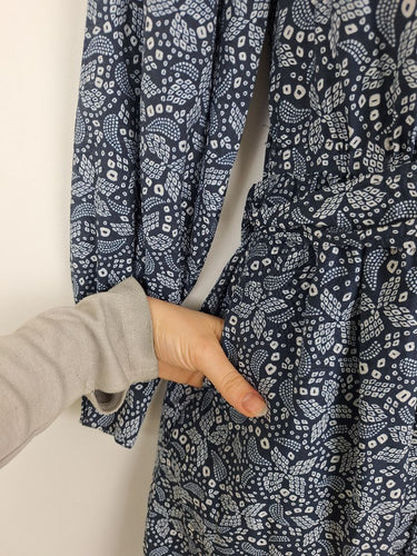Second-Hand - Witchery Everyday Navy Print Dress Size 4 - SwapUp