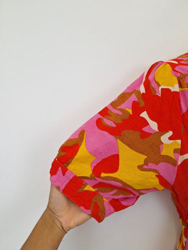 Second-Hand - Mister Zimi Fasionable Vibrant Flowy Dress Size 16 - SwapUp