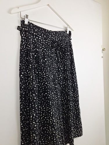 Second-Hand - Country Road Speckled Tie Belt Midi Culottes Size 8 - SwapUp