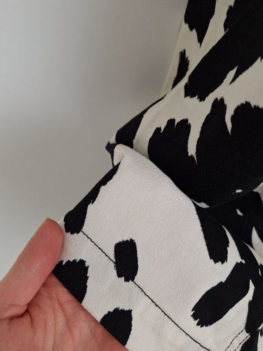 Second-Hand - Diane von Furstenberg Cow Print Denim Midi Dress Size 12 - SwapUp