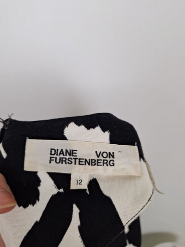 Second-Hand - Diane von Furstenberg Cow Print Denim Midi Dress Size 12 - SwapUp