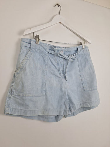 Second-Hand - Country Road Everyday Light Denim Shorts Size 16 - SwapUp