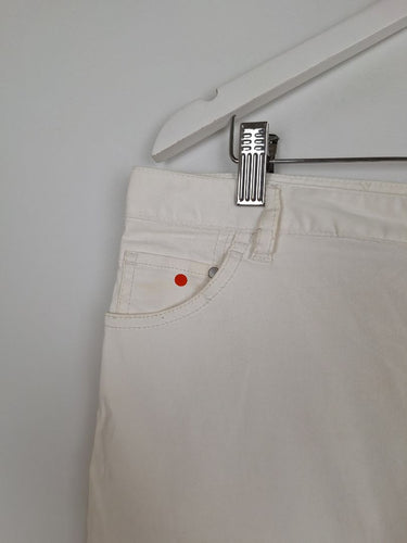 Second-Hand - Trenery Classic White A Line Skirt Size 14 - SwapUp