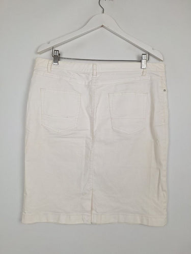 Second-Hand - Trenery Classic White A Line Skirt Size 14 - SwapUp