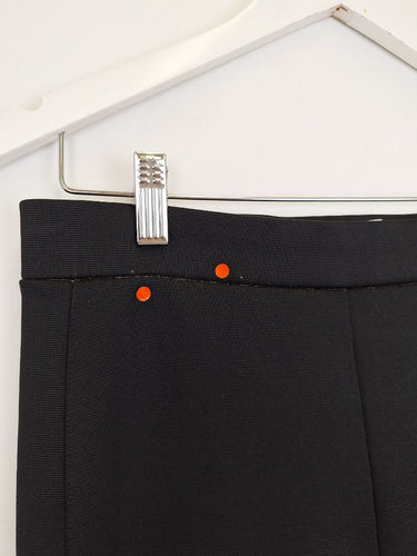 Second-Hand - Witchery Casual Textured Comfy Leggings Size 10 - SwapUp