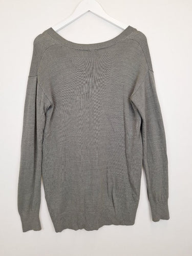 Second-Hand - Witchery Grey Sequin Embellished Knitted Jumper Size S - SwapUp