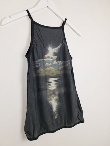 Second-Hand - Harriet Jane Beach Scene Breezy Singlet Top Size S - SwapUp