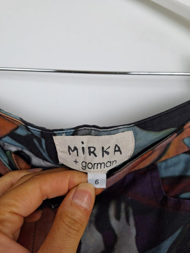 Second-Hand - Gorman Abstract Art Muted Toned Pants Size 6 - SwapUp