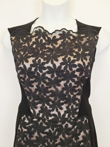 Second-Hand - Sacha Drake Embroidered Floral Scallop Edge Dress Size 14 - SwapUp
