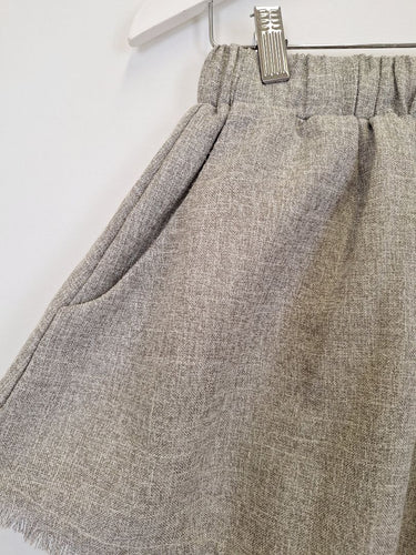 Second-Hand - Staple The Label Woven Frayed Hem Lounge Shorts Size 10 - SwapUp