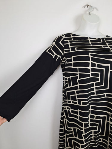 Second-Hand - Megan Salmon Boat Neck Maze Pattern Midi Dress Size 10 - SwapUp
