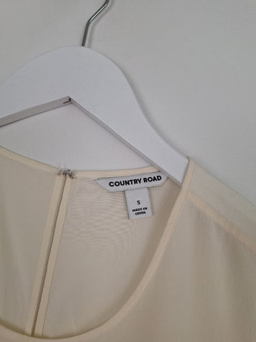 Second-Hand - Country Road Vanilla Cream Top Size S - SwapUp